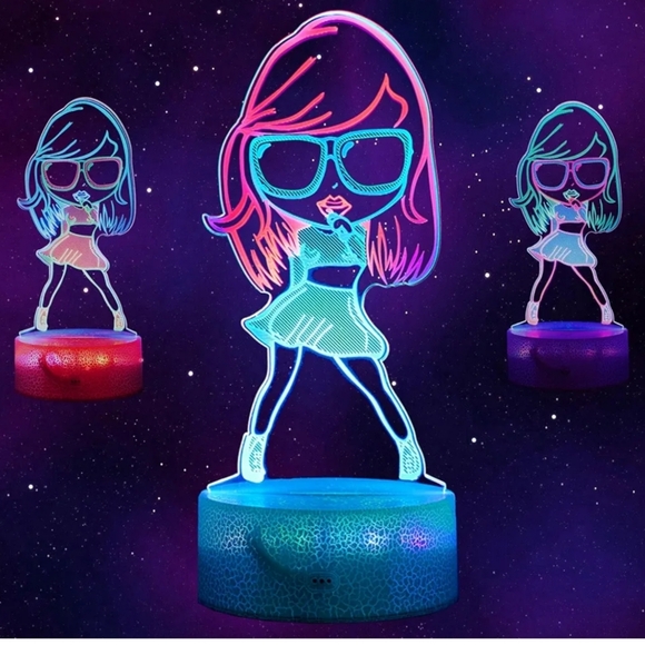 3d Lamp Other - NWT 3D Lamp Taylor Swift *Host Pick